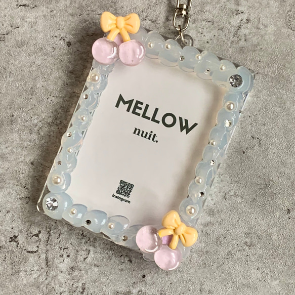 B8トレカキーホルダー】硬質ケース ホイップデコ チェリー ラベンダー