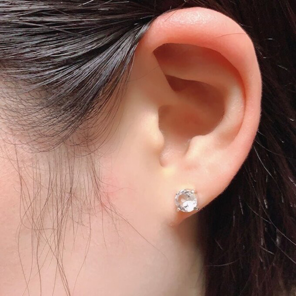 さくらインカット k10ピアス 水晶/和柄 ピアス 和風/セカンドピアス つけっぱなし/片耳用 2枚目の画像