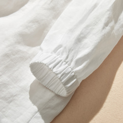採用 Belky 亞麻製成的天然紋理亞麻長袍，白色 240311-1 第6張的照片