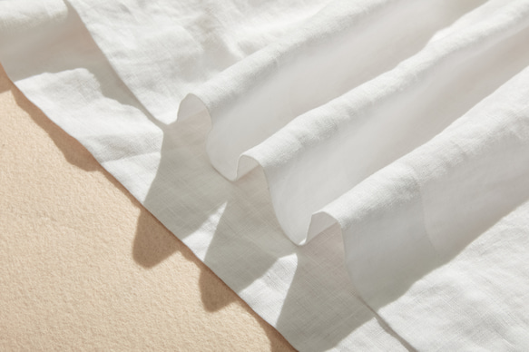 採用 Belky 亞麻製成的天然紋理亞麻長袍，白色 240311-1 第10張的照片