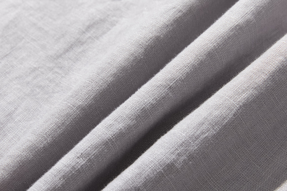 由 Belky 亞麻製成的自然紋理亞麻長袍，淺灰色 240311-2 第11張的照片