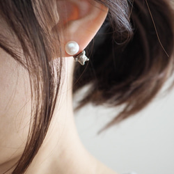 珍珠和貓咪的耳環／霧面銀 單耳 第1張的照片