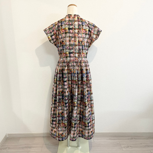 ハンドメイドリバティフレンチスリーブワンピース リバティフレンチスリーブワンピース ハンドメイド