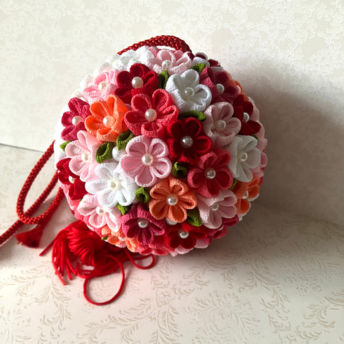 受注生産】お花いっぱい！つまみ細工のボールブーケ その他置物 つまみ  