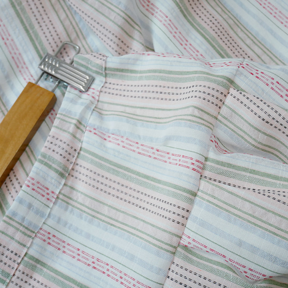 棉麻混紡多彩條紋圓裙 第8張的照片