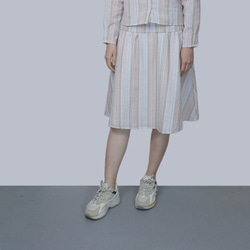 棉麻混紡多彩條紋圓裙 第1張的照片