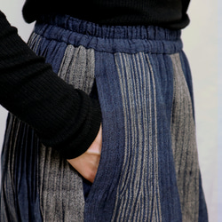 ぱん様専用ページ⭐︎手織り綿絣ピンタックロングスカート、インディゴグレー、オールシーズン 10枚目の画像