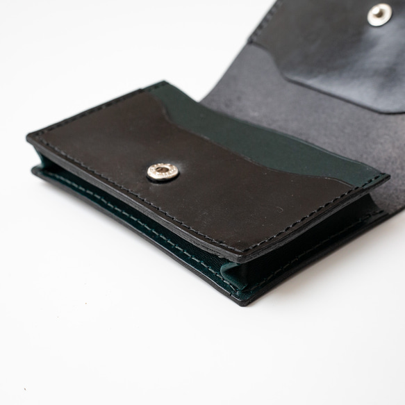 《大容量70枚》ブライドルレザーの通しマチ名刺入れ【配色カスタム無料】 ブライドルレザー 通しマチ 　また パーツA