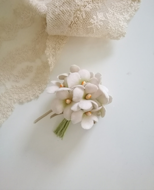 染め布花＊すみれの花束コサージュ・ビロード布 4枚目の画像