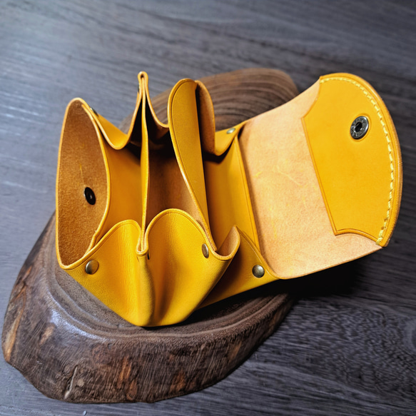 お札が折らずに入るミニ財布 アコーディオンウォレット イタリアンレザー イエロー 山吹色 ◇コンパクト財布 ポーチ 本革 6枚目の画像