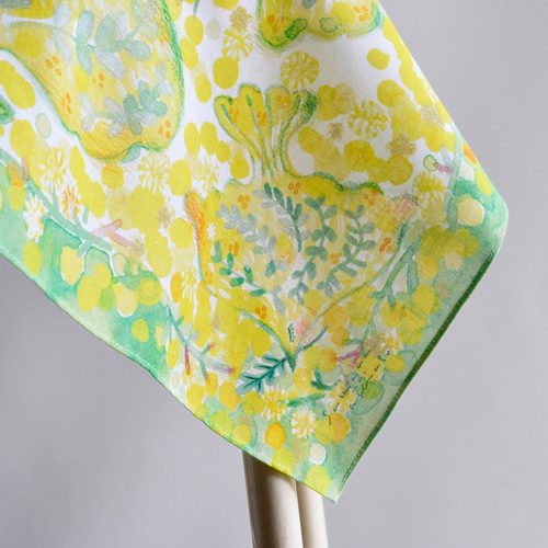 ハンカチ・スカーフ / 幸運を運ぶ黄色い鳥とミモザ / ギフトにも