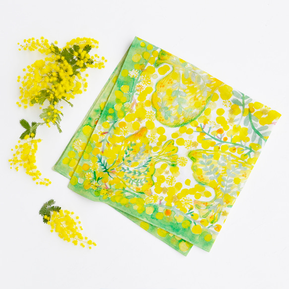 ハンカチ・スカーフ / 幸運を運ぶ黄色い鳥とミモザ / ギフトにも 4枚目の画像