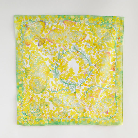 ハンカチ・スカーフ / 幸運を運ぶ黄色い鳥とミモザ / ギフトにも 5枚目の画像