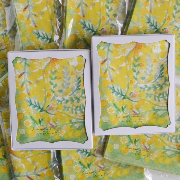 ハンカチ・スカーフ / 幸運を運ぶ黄色い鳥とミモザ / ギフトにも 12枚目の画像