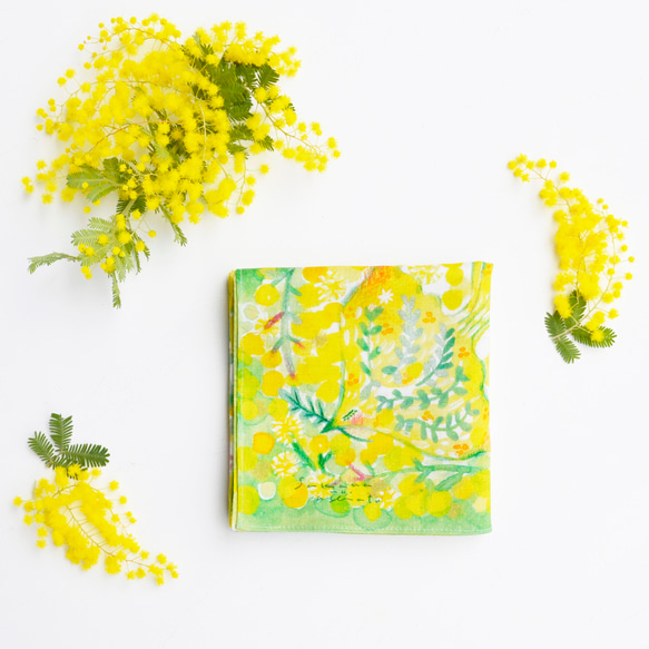 ハンカチ・スカーフ / 幸運を運ぶ黄色い鳥とミモザ / ギフトにも 2枚目の画像