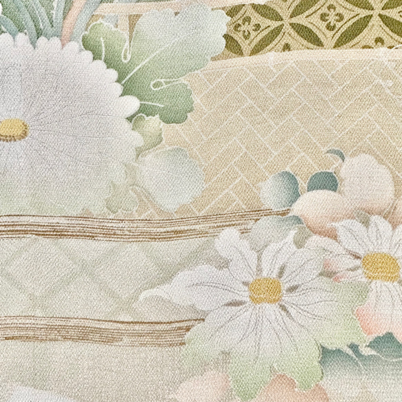 着物のファブリックパネル　アンティーク　鶯色に咲く花々（2枚セット）着物リメイク　インテリア　古民家　壁飾り　日本 9枚目の画像