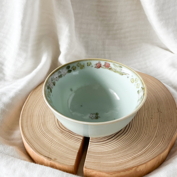 rice bowl. （medium）Brooch  φ11 3枚目の画像
