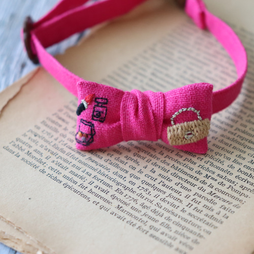 コスメとハイブランドバッグ刺繍がセレブな首輪 リード・首輪