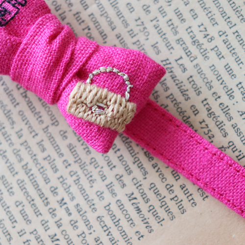 コスメとハイブランドバッグ刺繍がセレブな首輪 リード・首輪