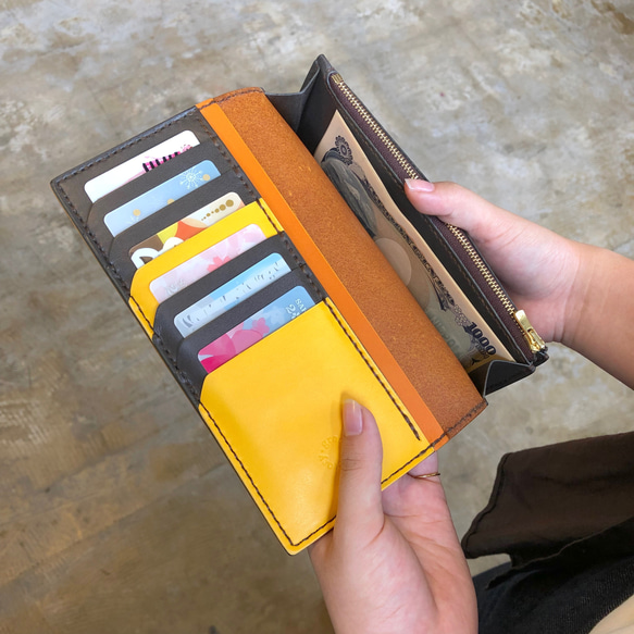 手帳のような長財布｜ベージュ×赤×イエロー〈在庫品〉 14枚目の画像