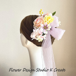 ミモザとピーチピンクの薔薇のヘッドドレス　ミモザ　リボン　チューリップ　髪飾り　成人式　卒業袴　結婚式　ウェディング　ヘ 2枚目の画像