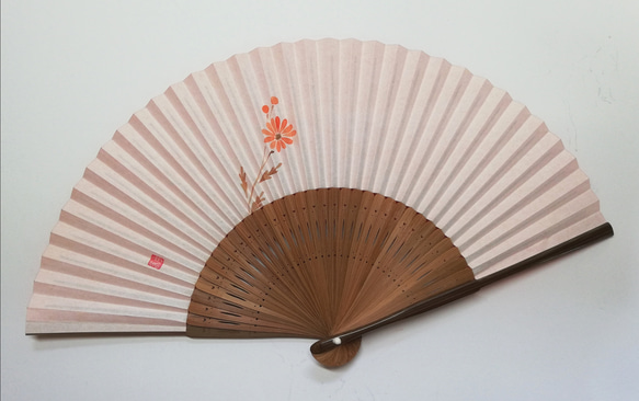 【本体価格10%OFF】趣 -omomuki- <マーガレット>　京扇子 5枚目の画像