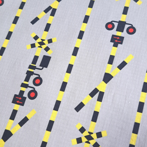 【オーダー承ります】ランチョンマット 大人気】踏切柄のランチョンマット 【受注作製】サイズオーダー可/踏切