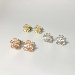 キュービックジルコニア桜 ピアス 2枚目の画像