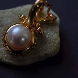 《ナツメグ》オリジナルデザイン 天然パール ピアス 上質 レトロ ゴールド キラキラ  天然真珠 6枚目の画像