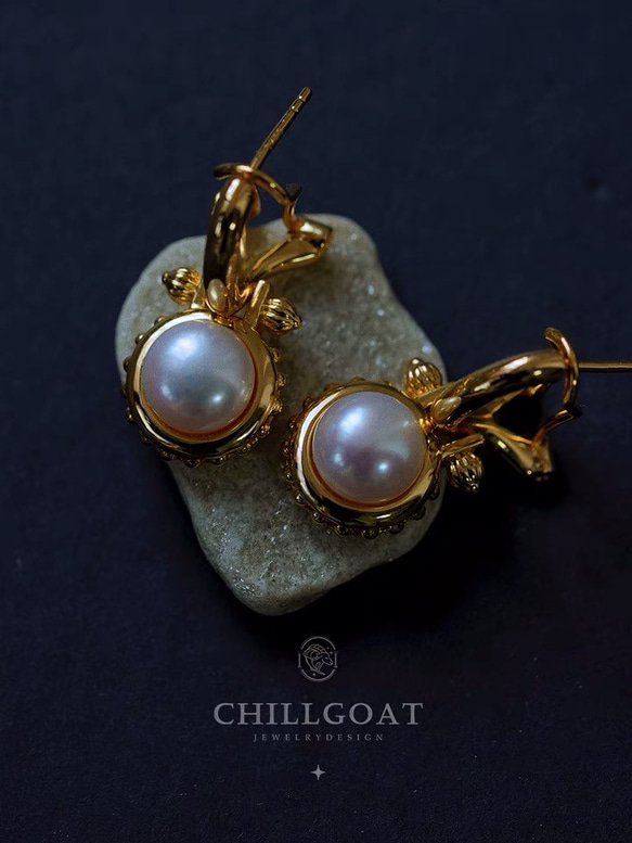 《ナツメグ》オリジナルデザイン 天然パール ピアス 上質 レトロ ゴールド キラキラ  天然真珠 4枚目の画像