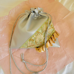 インド刺繍リボンの巾着バッグ 3枚目の画像