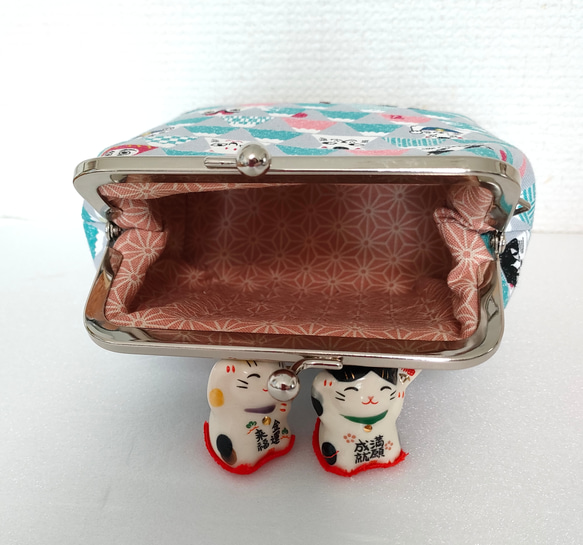 富士山と猫のがま口ポーチとお財布セット《グレー》 4枚目の画像