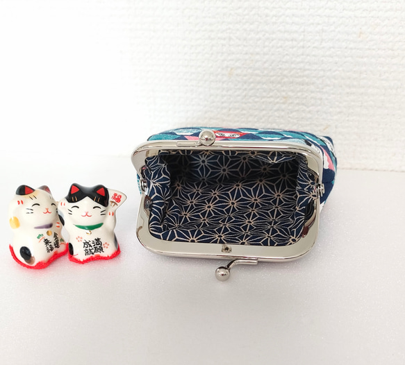 富士山と猫のがま口ポーチとお財布セット《紺色》 7枚目の画像
