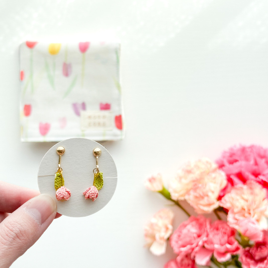 Creema限定『 チューリップセット 』ハンカチ ピアス／イヤリングset｜レース編み｜贈り物