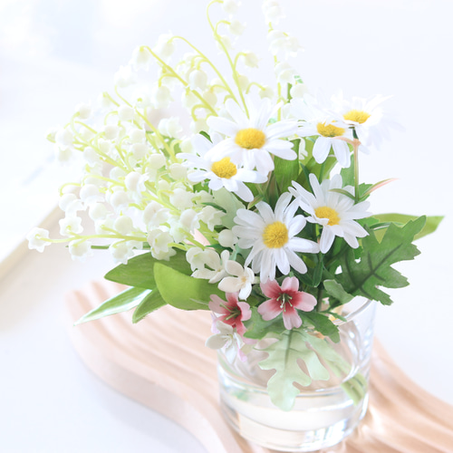 枯れないこぼれない すずらん＆マーガレット＆小花のウォーター