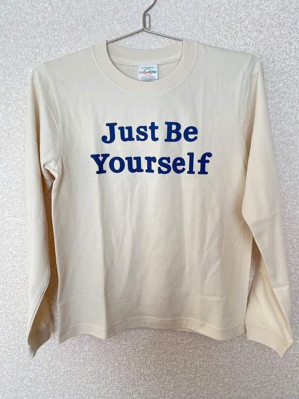 セール　ロンＴ　長袖Ｔシャツ　Just be yourself　ナチュラル　ロゴTシャツ  送料無料 1枚目の画像