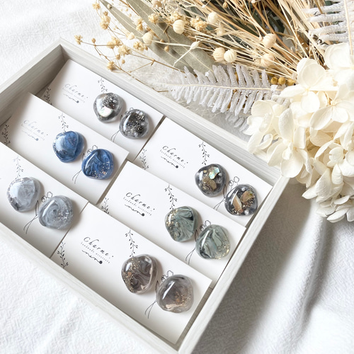 ぷっくり レジン アート の 一粒 ピアス / イヤリング *blue* ピアス 
