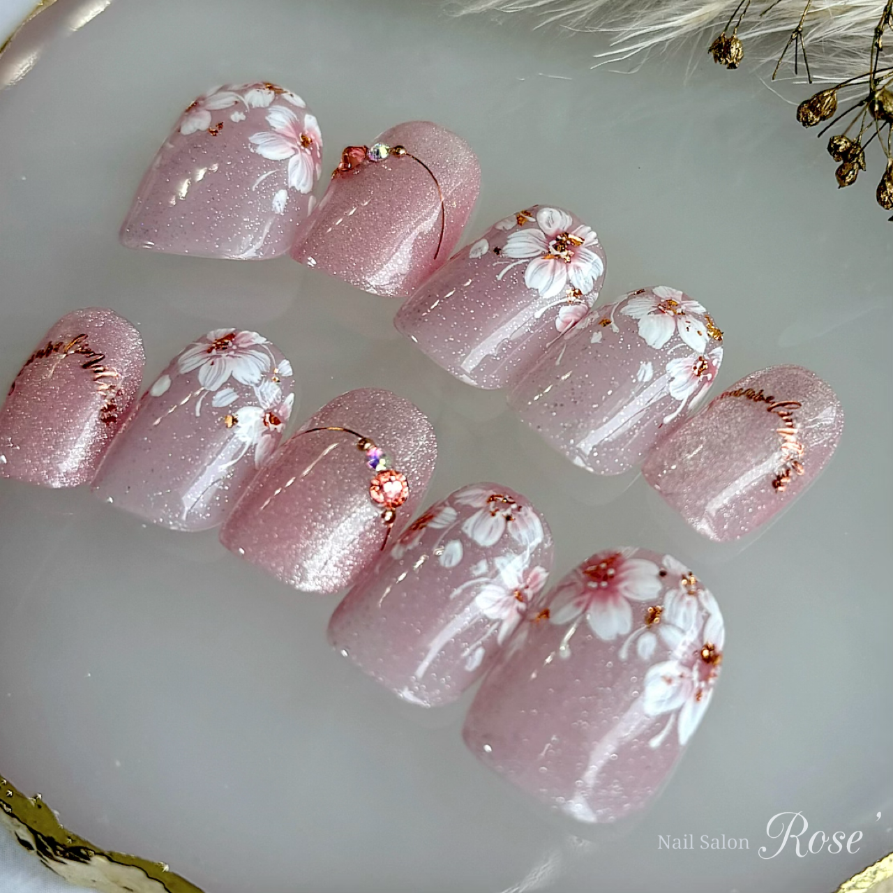 【オーダー】ネイルチップ　ツイードチェック　ピンクキラキラリボンフレンチラメグラ オーダー】ネイルチップ ツイードチェック ピンクキラキラリボン