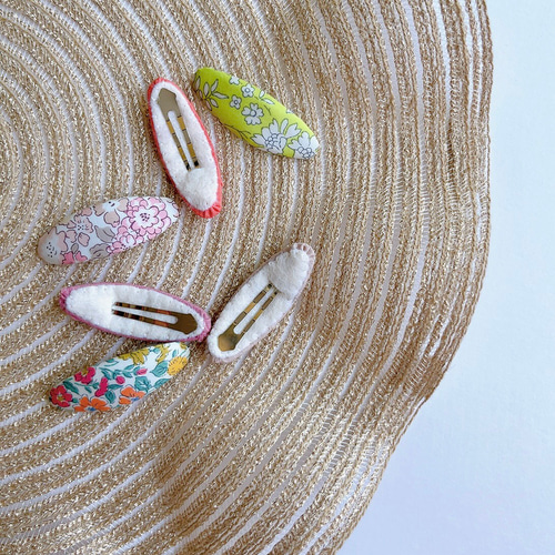 パッチンピン 5cm 2点セット ( 輸入Liberty -Feather Meadow-） 雑貨