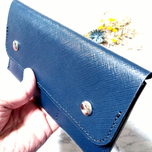 紺色型押し革 薄い長財布.通帳ケース.パスポートケース 長財布 紺色型押し革 薄い長財布.通帳ケース.パスポートケース 長財布
