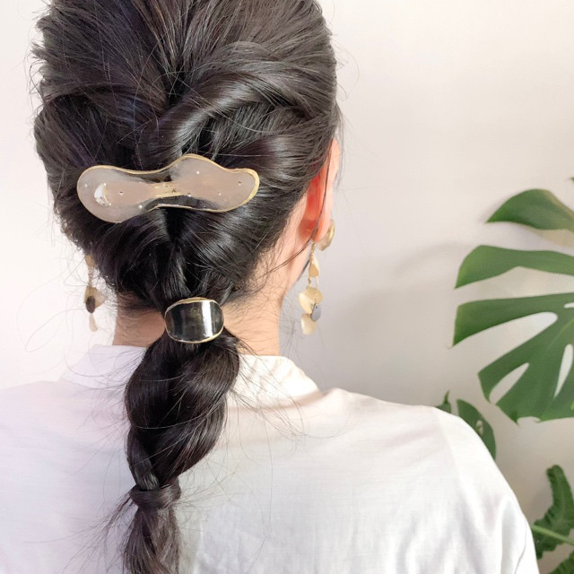 ムーン＆ストーンのバレッタ