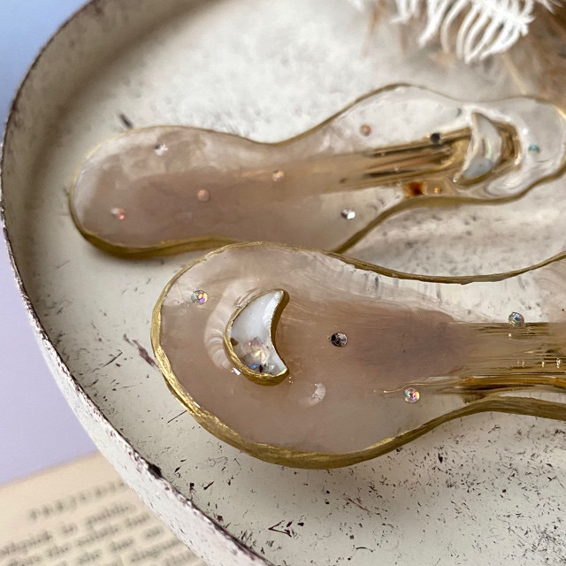 ムーン＆ストーンのバレッタ