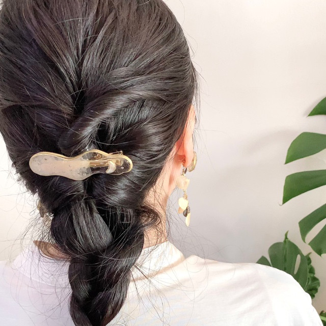 ムーン＆ストーンのバレッタ