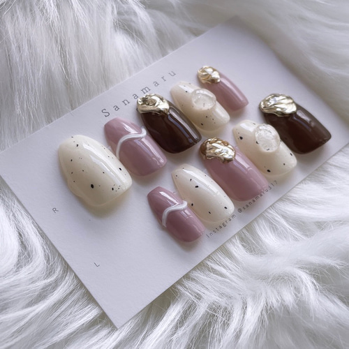 現品】89 ネイルチップ ニュアンス うねうね ミラー うる艶 ちゅるん  