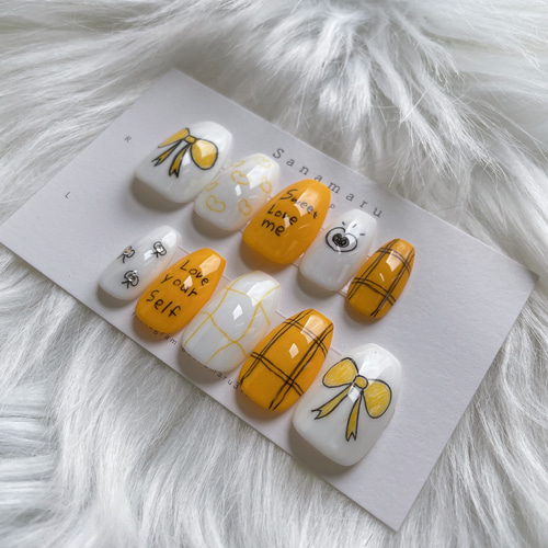 現品】 106 ネイルチップ 落書きネイル ハート リボン 流行りネイル  