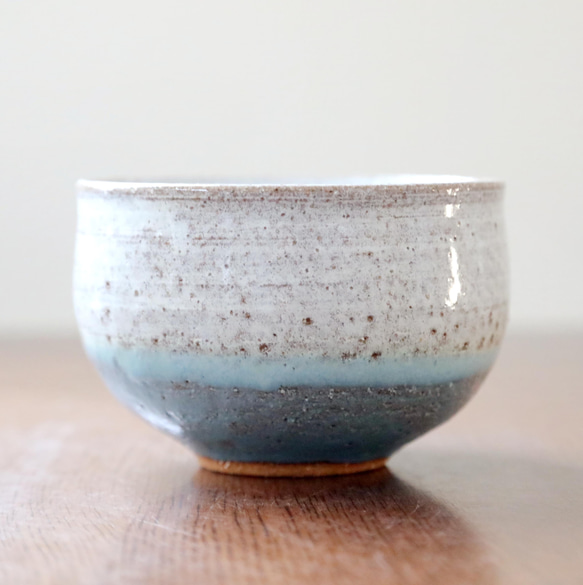 白釉とこっくり水色釉薬のボウル ＊ スープやお抹茶、カフェオレなどにも        Ω 人気・おすすめ｜売れ筋商品・話題商品におすすめ コスパ重視 安心配送 コスパ重視