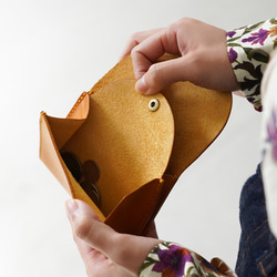 【ちょうど良いサイズ感と手になじむ上質な素材】 日本製 栃木レザー ミニ財布 2Room仕様 軽量 5枚目の画像