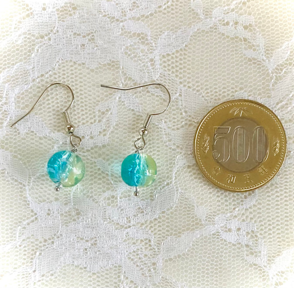 シュシュとピアスのセット 5枚目の画像