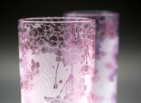 垂枝櫻花和柳樹柯林斯玻璃 第9張的照片