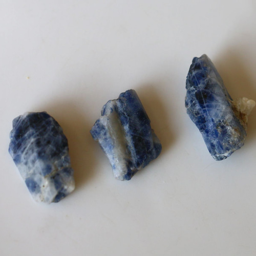 52.7ct 天然石 ブルーサファイア 原石 3個セット アフガニスタン産